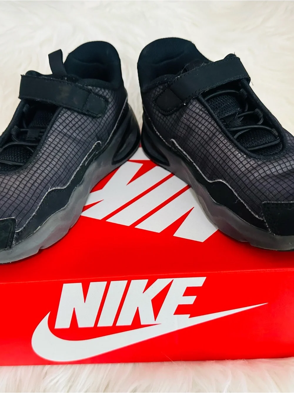 Nike all black